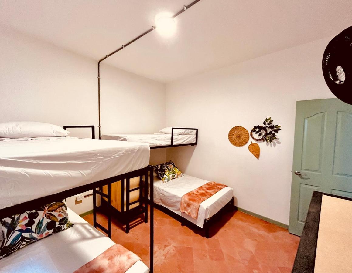 Centro Hostel Medellín Esterno foto