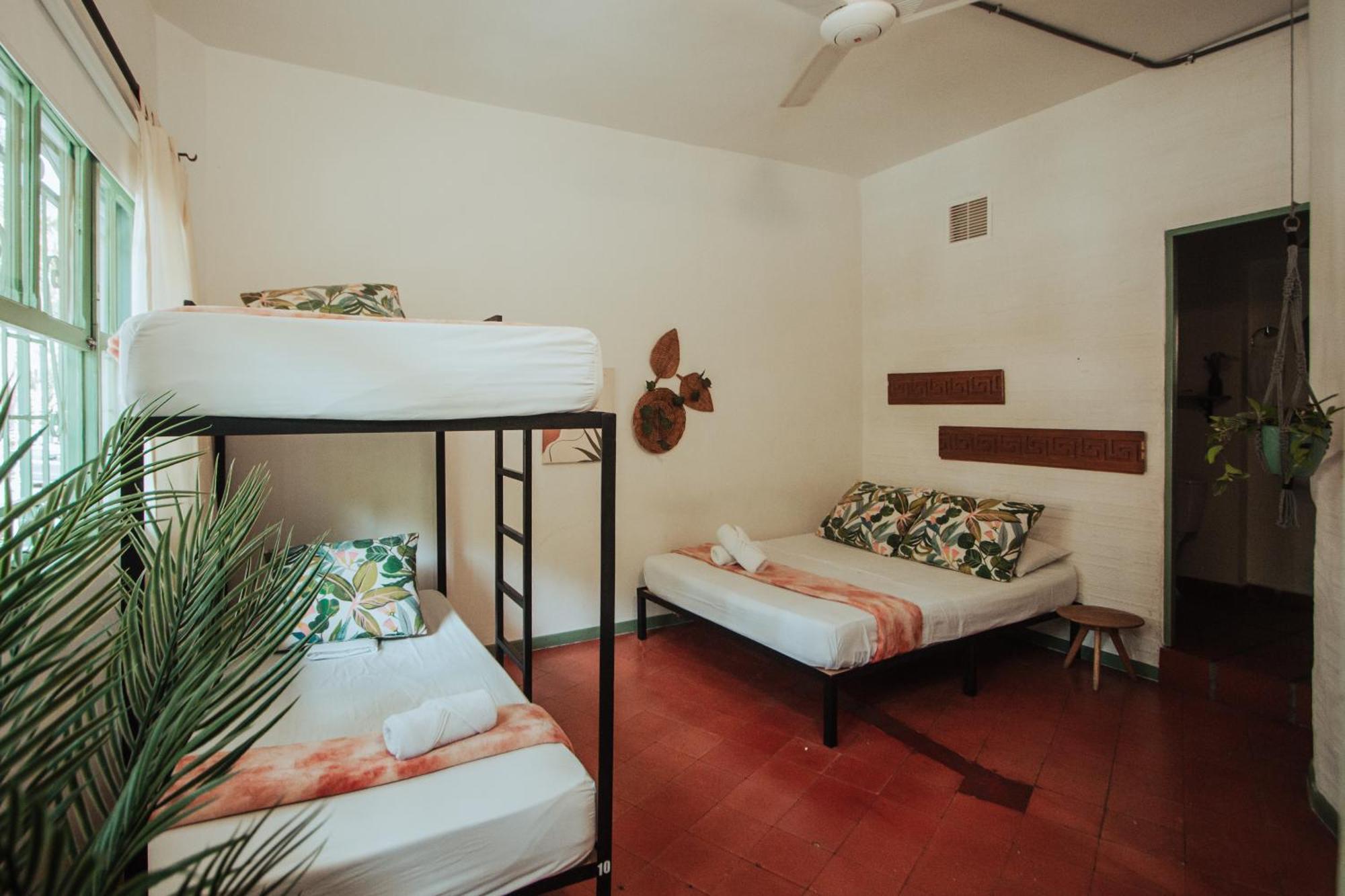 Centro Hostel Medellín Esterno foto