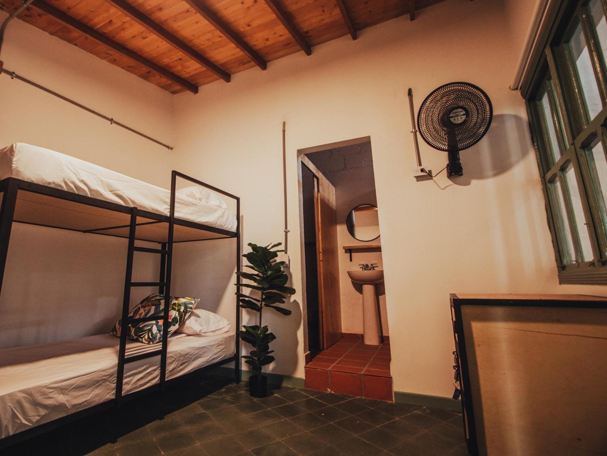Centro Hostel Medellín Esterno foto